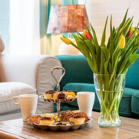 Endearing Holiday Home In Noordwijkerhout With Garden Bbq Eksteriør billede