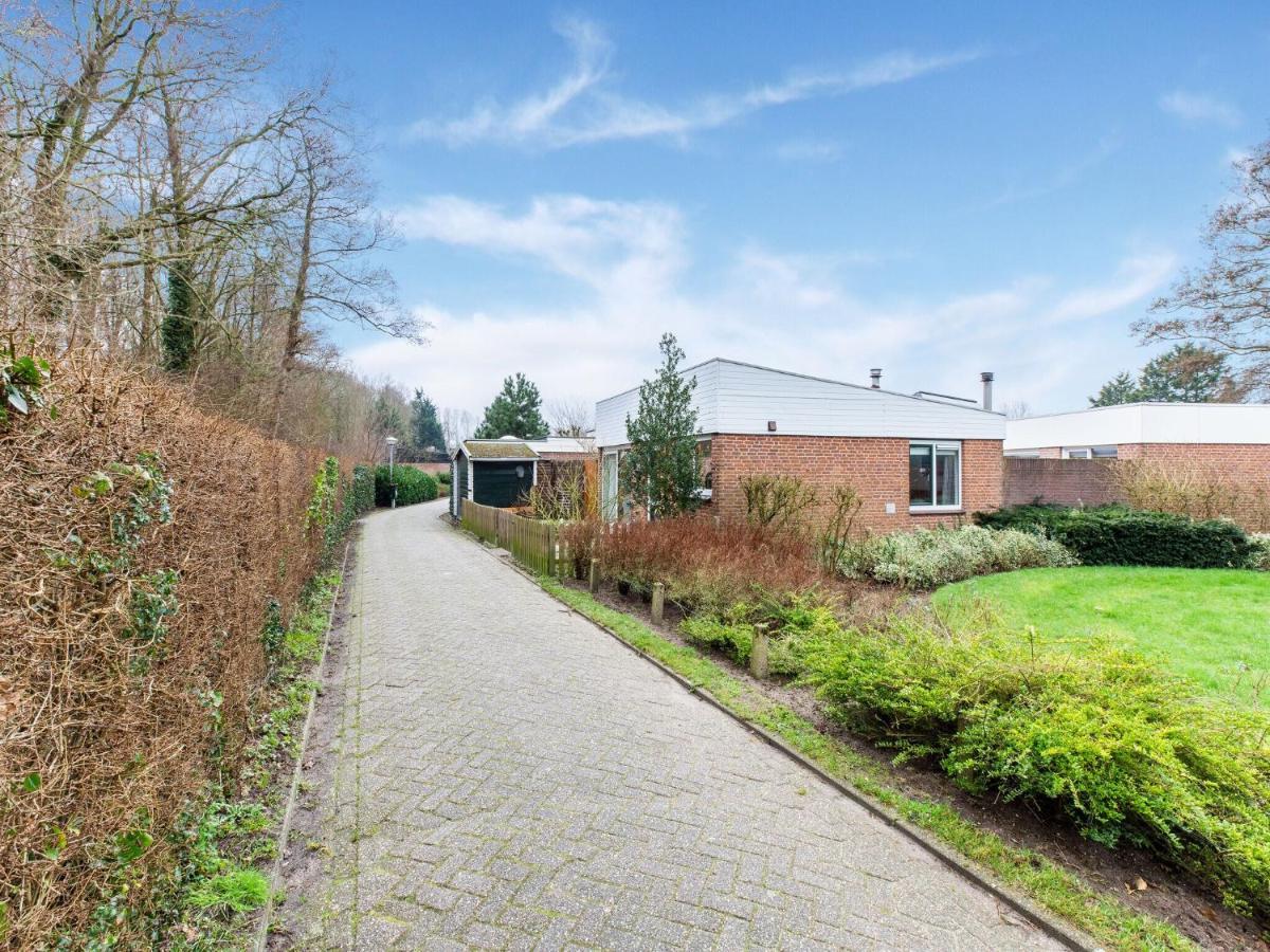 Endearing Holiday Home In Noordwijkerhout With Garden Bbq Eksteriør billede
