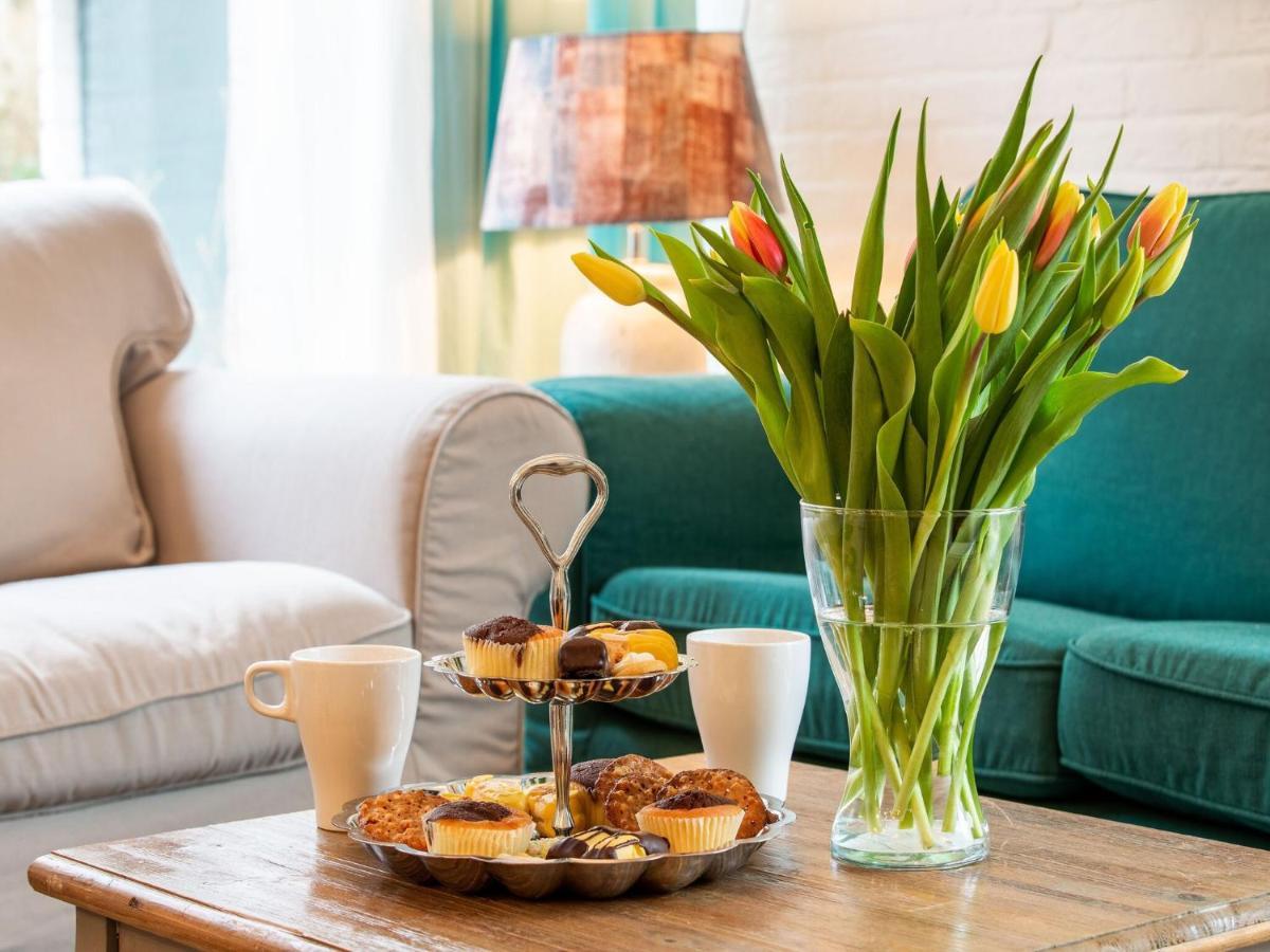 Endearing Holiday Home In Noordwijkerhout With Garden Bbq Eksteriør billede